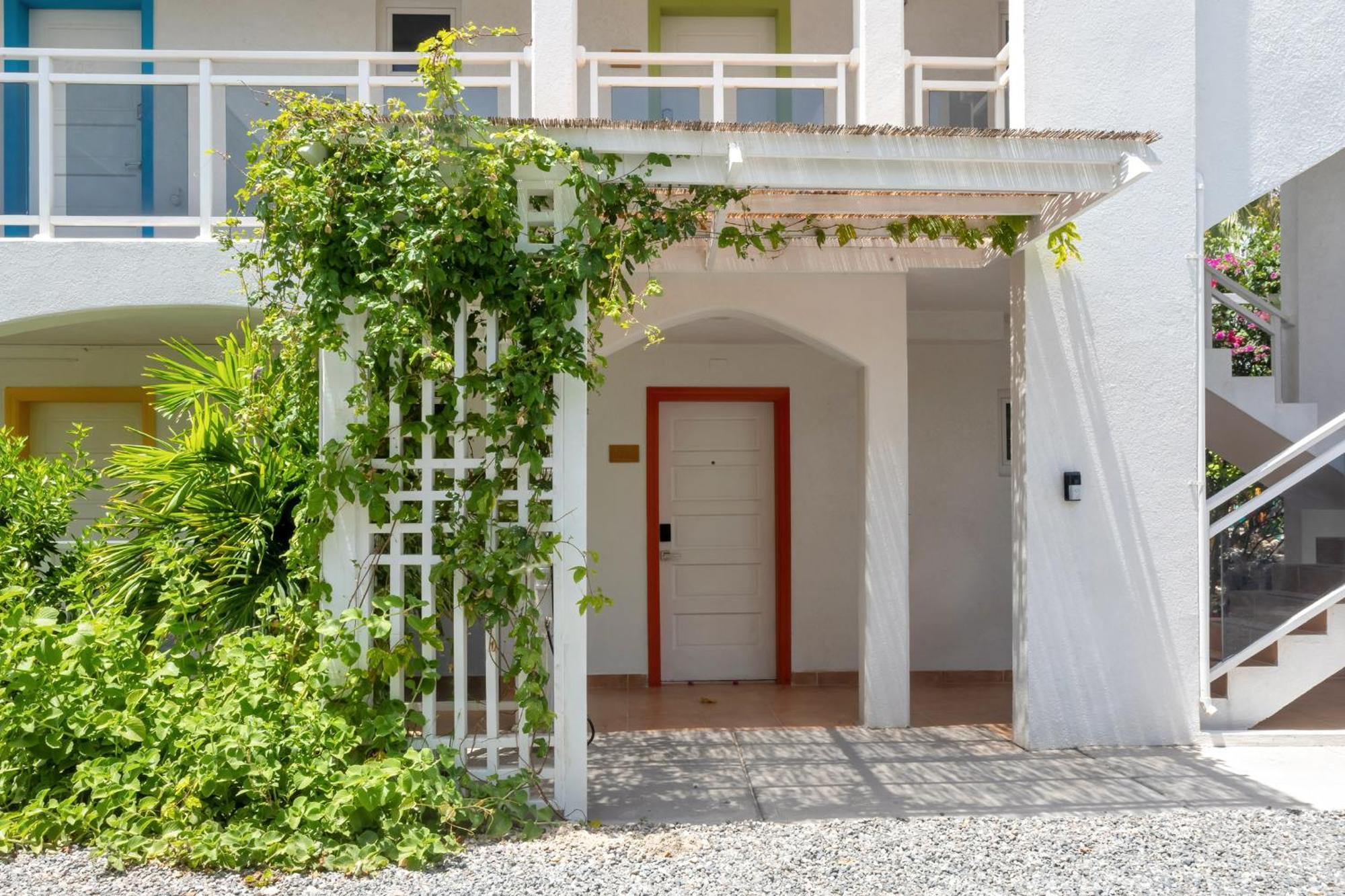 Maho Beach House - Petite Studio - Beach Access Esterno foto