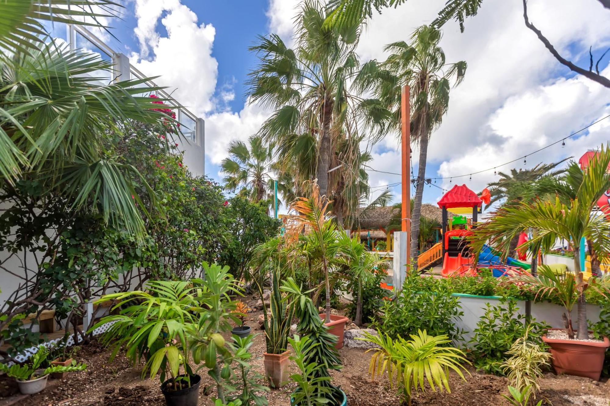 Maho Beach House - Petite Studio - Beach Access Esterno foto